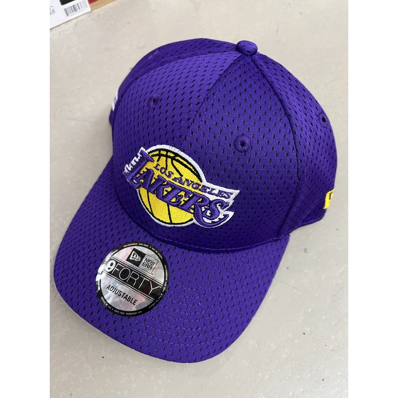 NE LAKERS MESH CAP 13058307