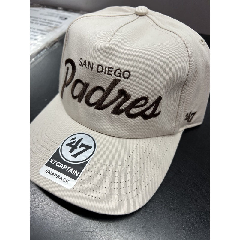 47 CAP  PADRES SCRIPT 21GWP-BN