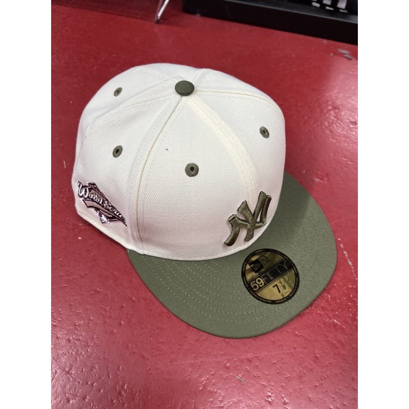 13215255 NE FITTED YANKEES CAP