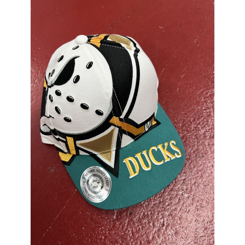MJAN0756  MIGHTY DUCKS CAP