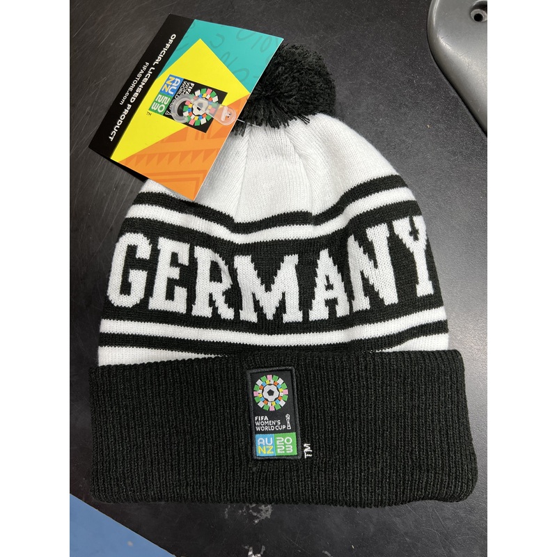 137845GER GERMANY  BEANIE