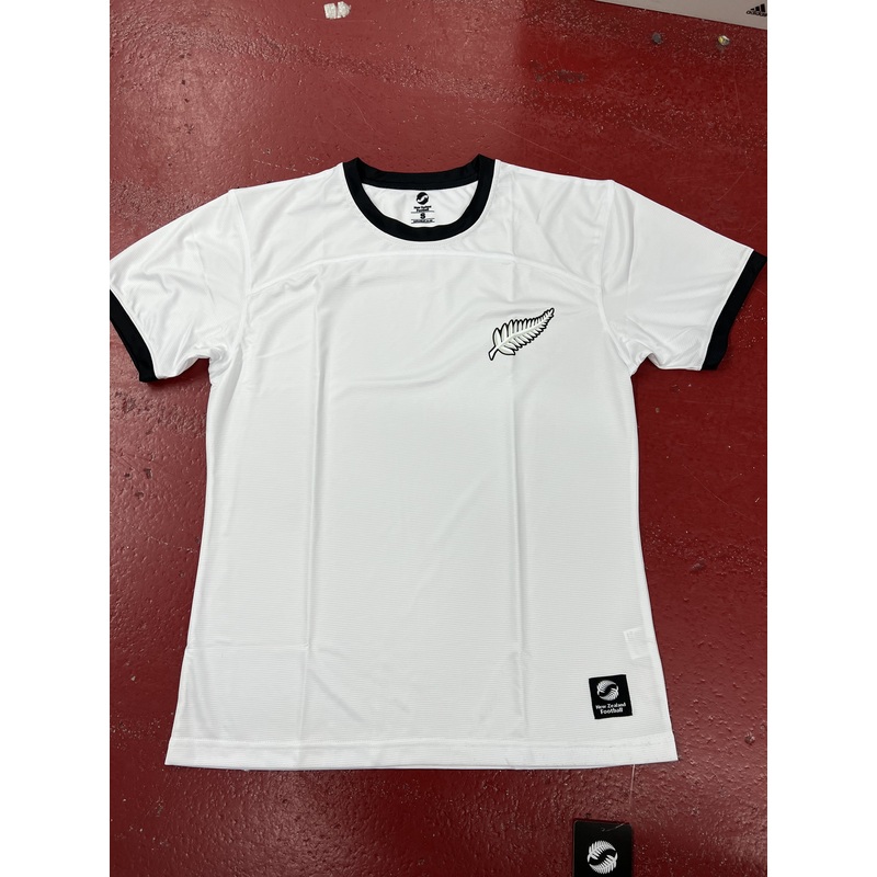 NZ FOOTBALLADULTS TEE WHITE HOME