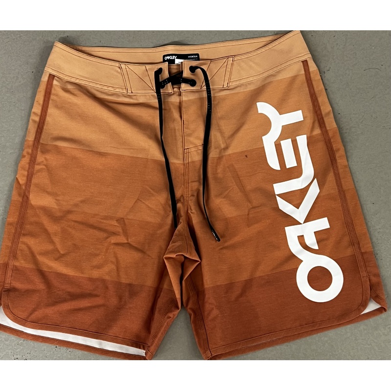 FOA40430452C OAKLEY RETRO MARK SHORT
