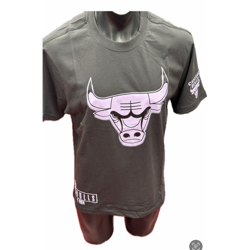 NBCGM7B4D SPENCER VINT TEE BULLS