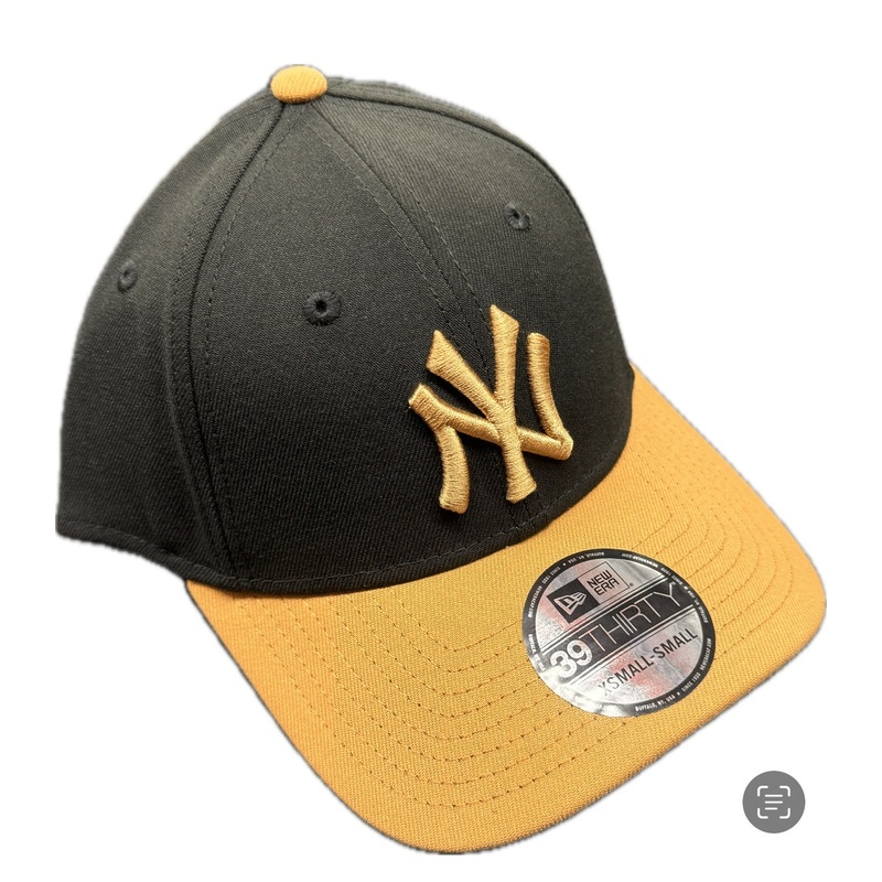 60670024  NE YANKEES CAP FLEXIFIT
