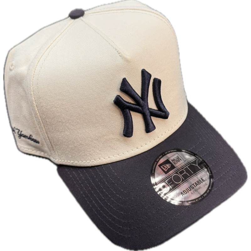 60670106 NE YANKEES SCRIPT SIDE CAP