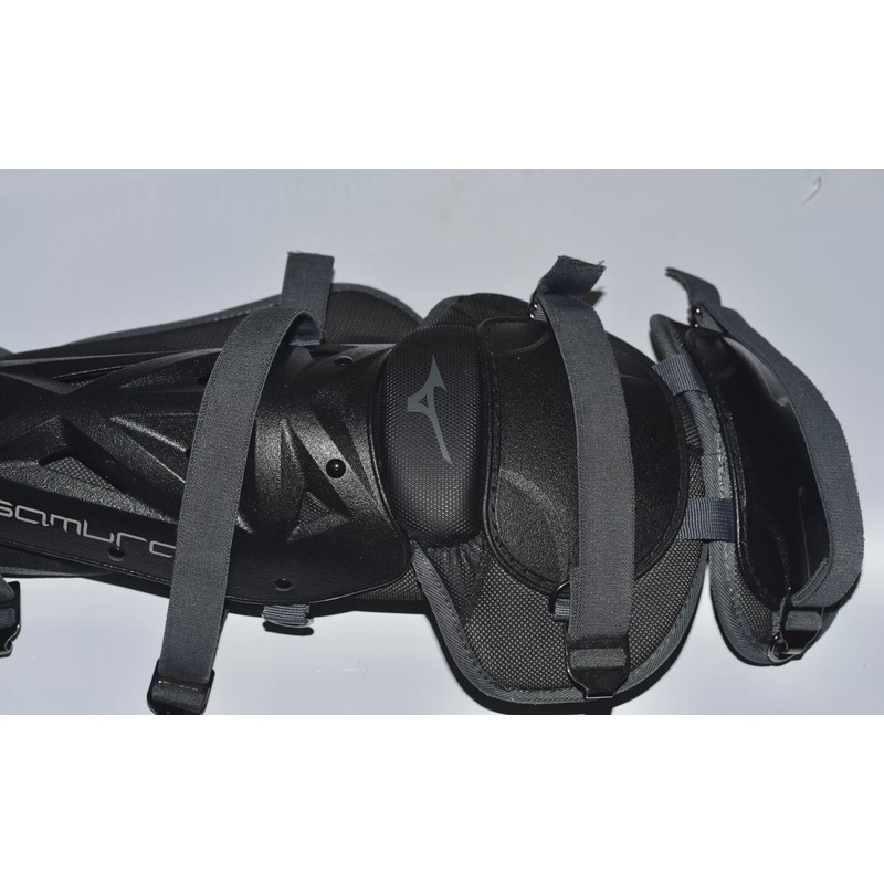 3803819091 MIZUNO LEG GUARDS SAMURAI